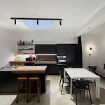 Loft Miyabi - Urban Retreat With Private Parking Turín