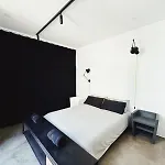 דירה Loft Miyabi - Urban Retreat With Private Parking *