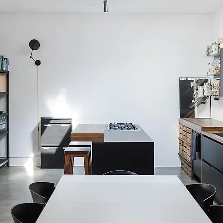 Daire Loft Miyabi - Urban Retreat With Private Parking *