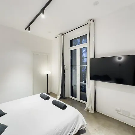 Daire Loft Miyabi - Urban Retreat With Private Parking Torino