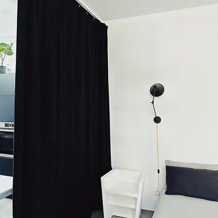 Loft Miyabi - Urban Retreat With Private Parking Turin