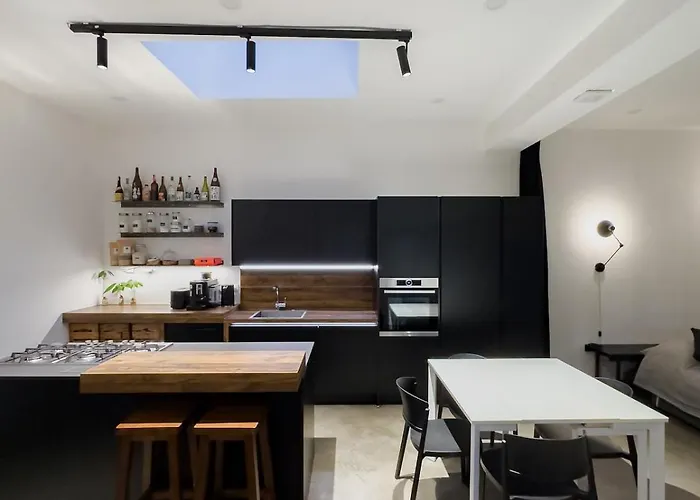 Loft Miyabi - Urban Retreat With Private Parking Torino